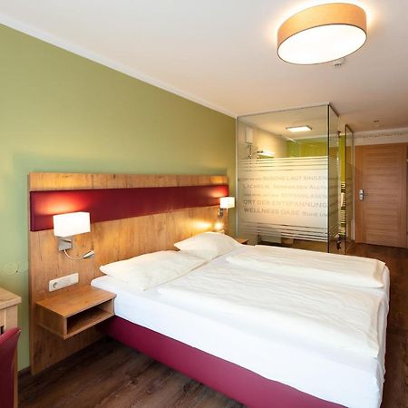 Ferienhotel Herzog ノイマルクト・アム・ヴァラーゼー エクステリア 写真