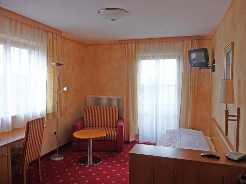 Ferienhotel Herzog ノイマルクト・アム・ヴァラーゼー エクステリア 写真